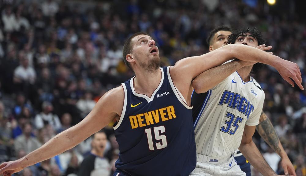 体育中超：平分秋色 天津津门虎0-0闷平十人河南